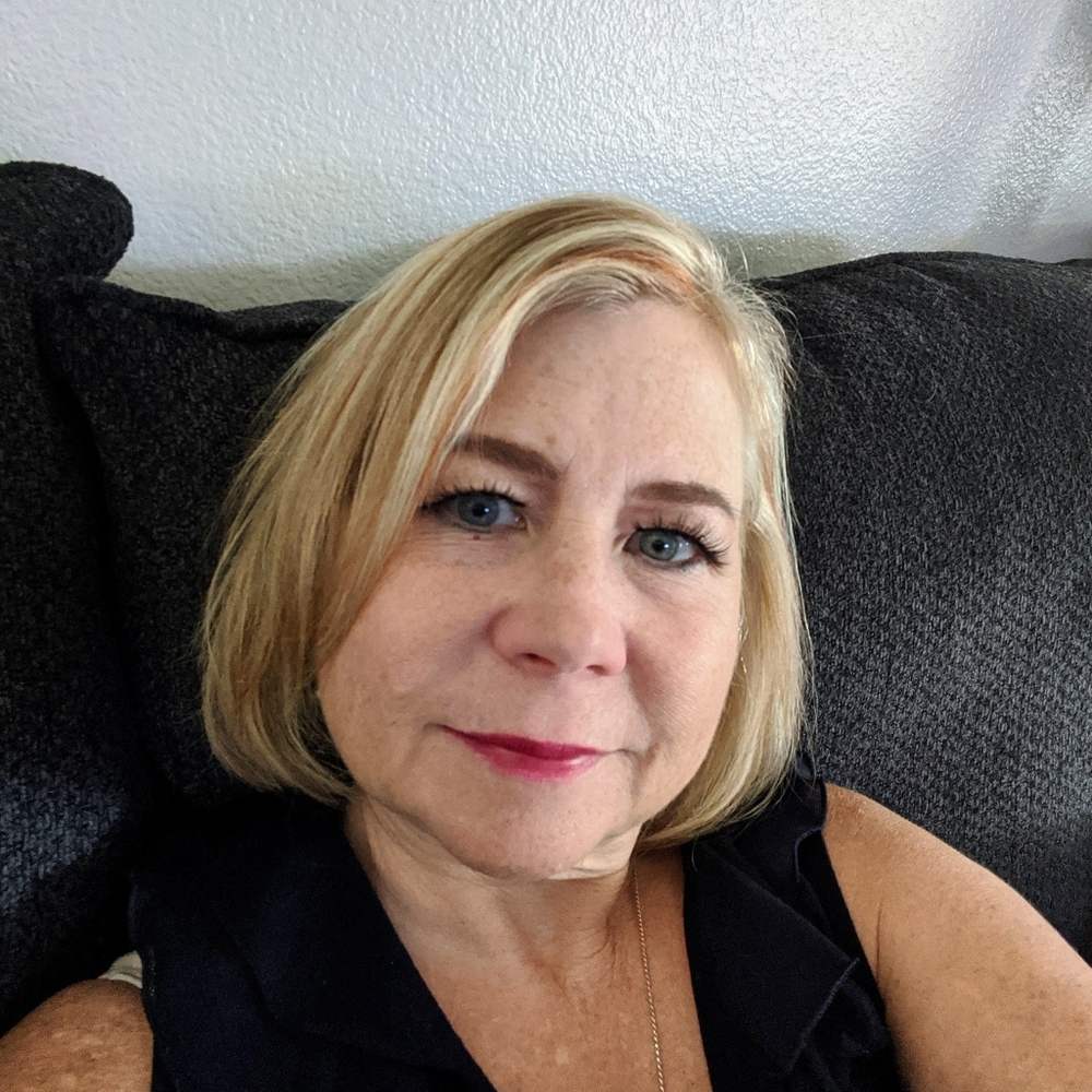 Meet your Posher, Deborah
